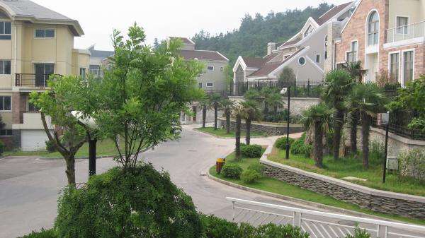 Nhà ở ngã ba, ngã tư nhất định phải làm những điều này để HÓA GIẢI SÁT KHÍ | Tử Vi Cổ Học