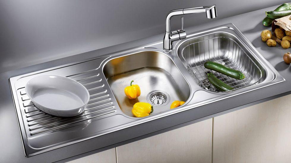 KHÔNG THỂ XEM NHẸ: Vòi nước hướng về phía bếp là XUNG SÁT trong phong thủy!!! | Tử Vi Cổ Học