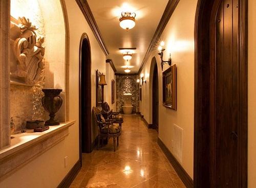 Lắp đèn hành lang thế này, bảo sao nhà suốt ngày lục đục bất hòa | Tử Vi Cổ Học