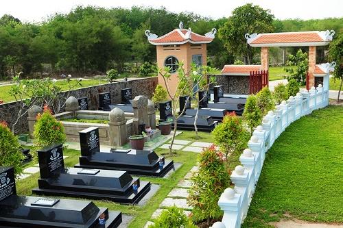Những lưu ý phong thủy âm trạch khi trồng cây tại mộ | Tử Vi Cổ Học