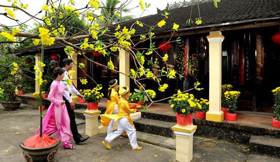 Ăn Tết | Tử Vi Cổ Học