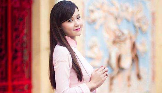 Nghi thức Bông hồng cài áo trong Lễ Vu Lan | Tử Vi Cổ Học