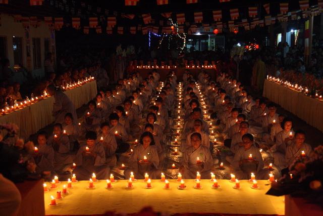 Tháng 7 âm lịch mang những ý nghĩa gì? | Tử Vi Cổ Học