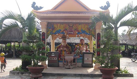 Xem cách bài trí bàn thờ thần tài (phần 2) | Tử Vi Cổ Học