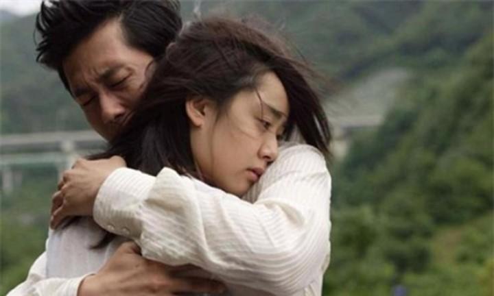 9 dấu hiệu của người chồng yêu vợ thật lòng, cưới được là hạnh phúc biết bao | Tử Vi Cổ Học