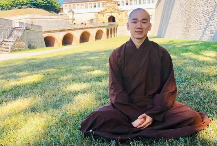 Cuộc đời này chỉ cần sống tốt là đủ, đừng quan tâm người khác nghĩ gì về bạn | Tử Vi Cổ Học