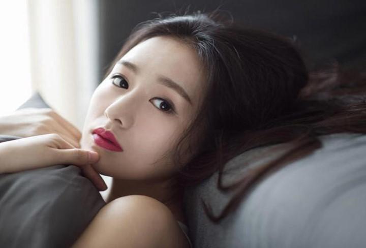 Đàn bà mạnh mẽ là nhờ sự bạc bẽo của đàn ông | Tử Vi Cổ Học