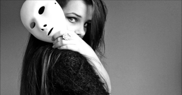 Người thông minh đối xử thế nào với những kẻ ghét mình và kẻ mình ghét? | Tử Vi Cổ Học