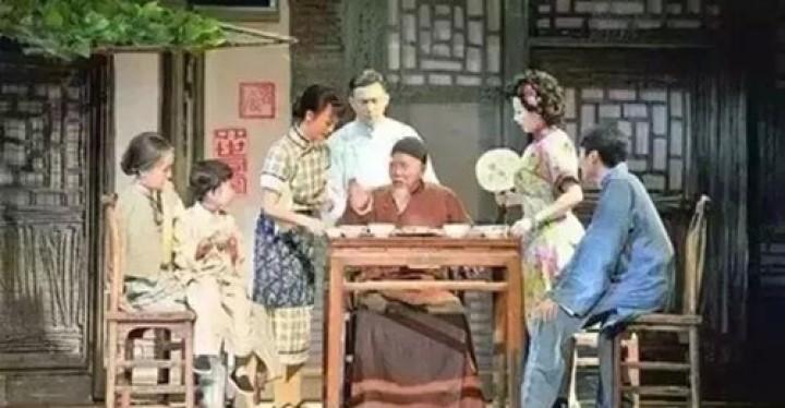 Người nhà bất hòa, gia đình ắt bại! (Bài viết sâu sắc) | Tử Vi Cổ Học